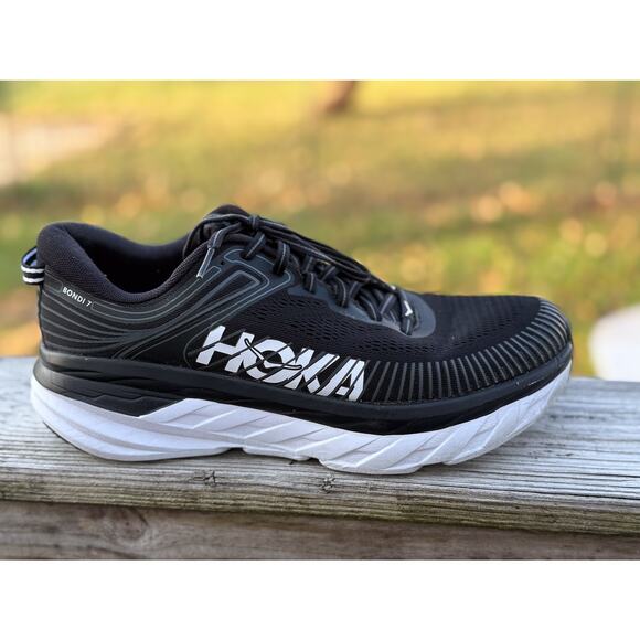 HOKA Bondi 7 Men’s Size 10 Black Athletic Shoes Comfort Walking Shoes - Picture 1 of 16